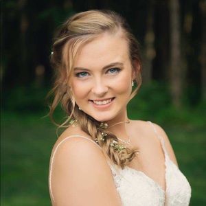 Meet your Posher, Kacie